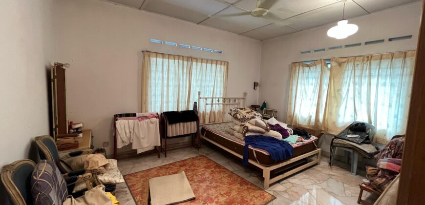 1.5 storey Bungalow Seksyen 11, Petaling Jaya