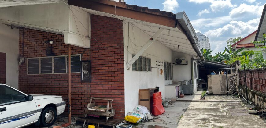 1.5 storey Bungalow Seksyen 11, Petaling Jaya