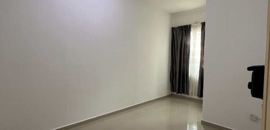 Double Storey Terrace Nusari Aman 1, Bandar Sri Sendayan for sale