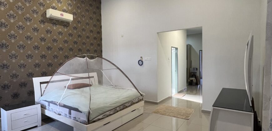 Corner Bungalow 1.5 Sty Bandar Warisan Puteri Seremban for Sale
